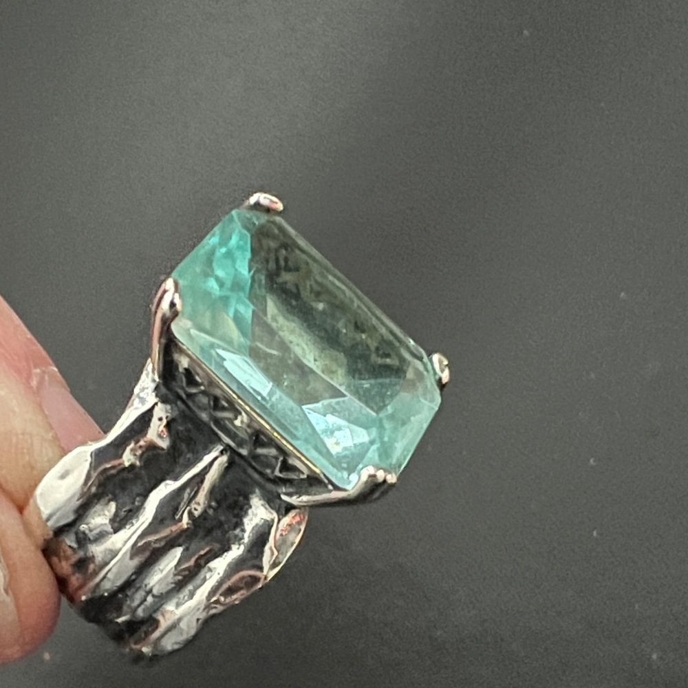 Silpada r1608 Silver Ring with aqua Gemstone